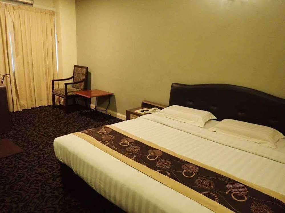 Greenlast Hotel Kuantan Bagian luar foto